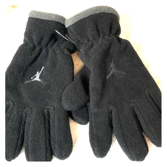 NWOT Michael Jordan fleece gloves - Picture 1 of 3